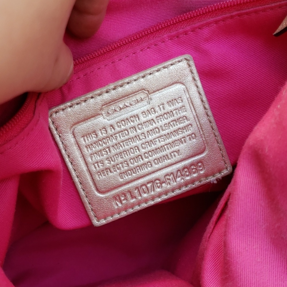 Coach Daisy Signature Crossbody - Picture 3 of 8
